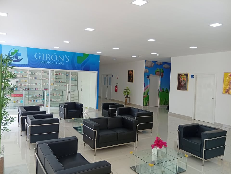 Recepção do Giron Medical Care em Luanda